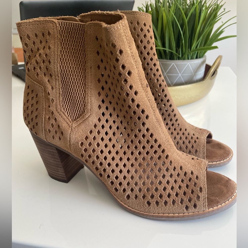 Toms Majorca Peep Toe-Size 10